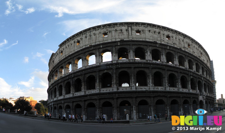 SX31476-84 The Colosseum